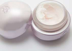 4 ingrédients indispensables dans vos produits de soins pour la peau