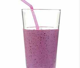 Pour retrouver de l'énergie et les idées claires, ce smoothie est une véritable bombe chargée d'antioxydants et de nutriments protecteurs du cancer