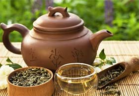 Boire deux tasses de thé oolong par jour peut stimuler la dégradation des graisses pendant le sommeil